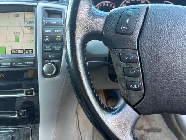 0303999A30261017W00205.jpg