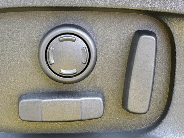 0209407A30261016W00114.jpg
