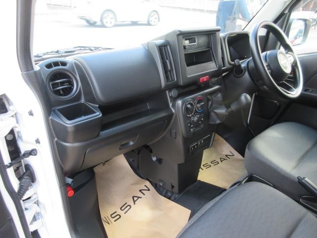 0800022A30261025W00117.jpg