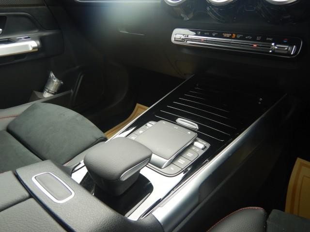 25304100_carP_l_12.jpg