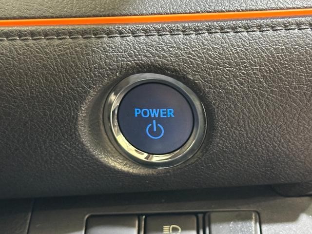 0509824A30261023W00413.jpg