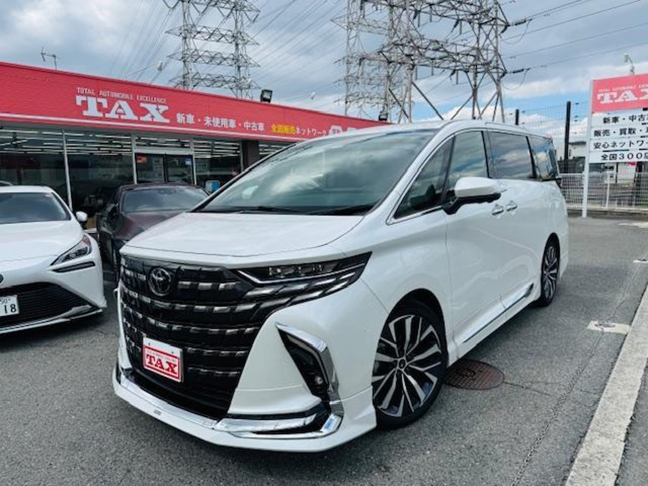 2024 Toyota Alphard, photo 1 of 1