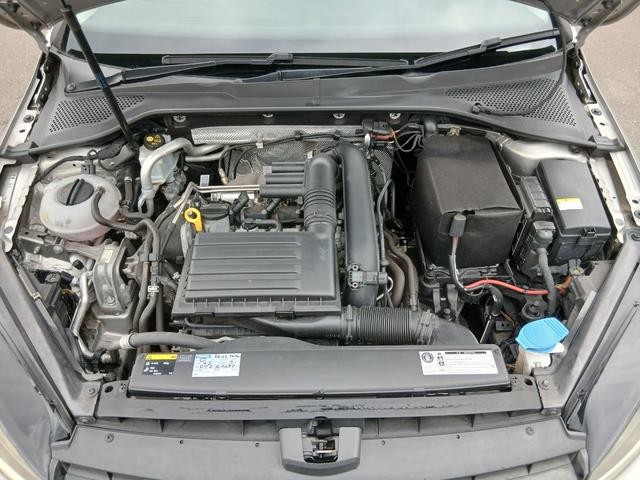 9510417A30261003W00415.jpg
