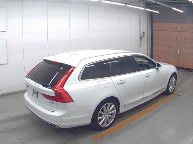 27032691_carP_l_10.jpg
