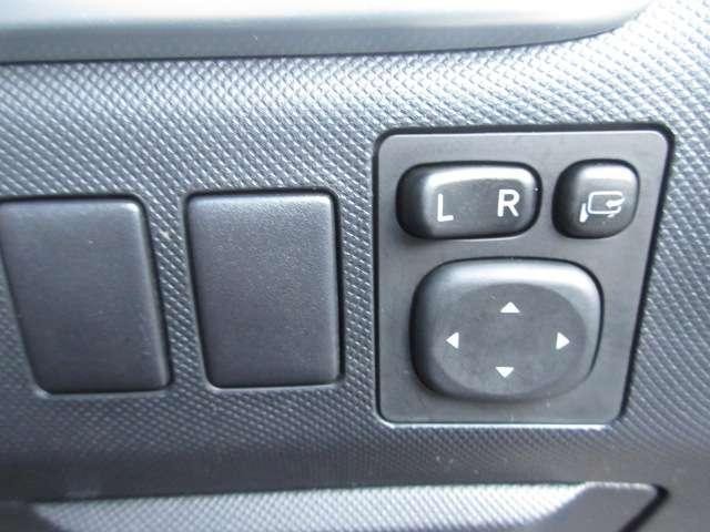 0401683A30260804W00713.jpg
