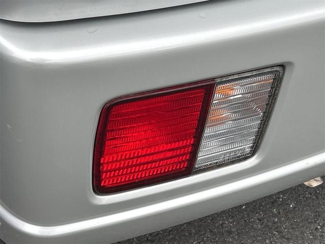 0403499A30260608W01809.jpg