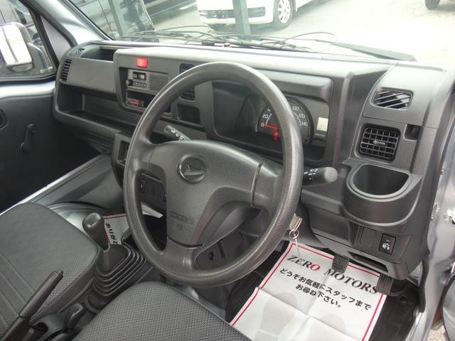 0509025A30260411W00102.jpg