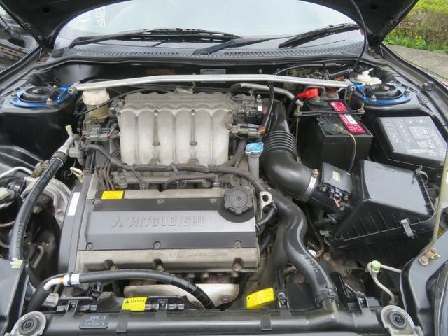 0500021A30260816W00107.jpg