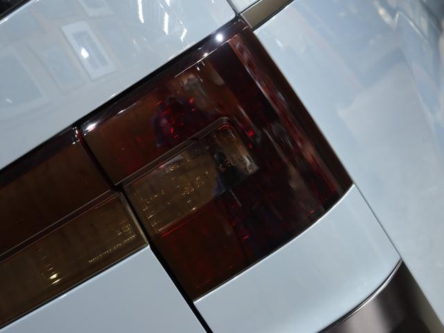 0505201A30260823W00118.jpg