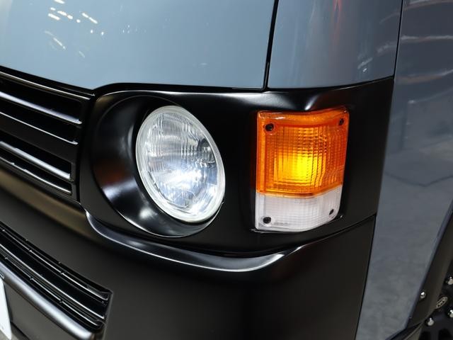 0505201A30260830W00116.jpg