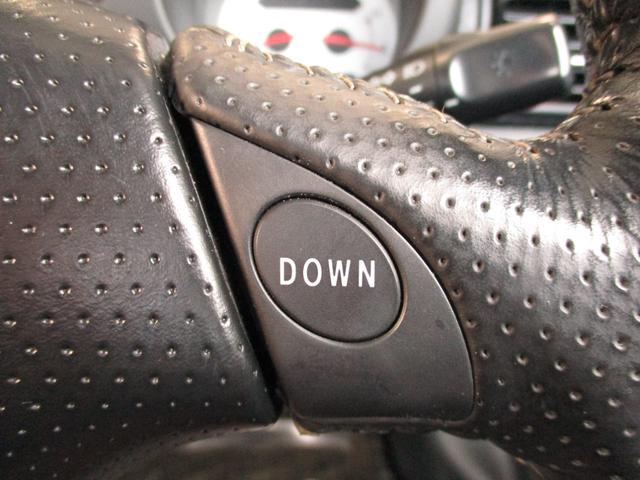 0204242A30260619W00114.jpg