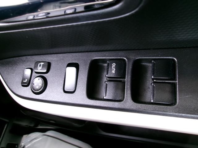 0400014A30260811W00217.jpg