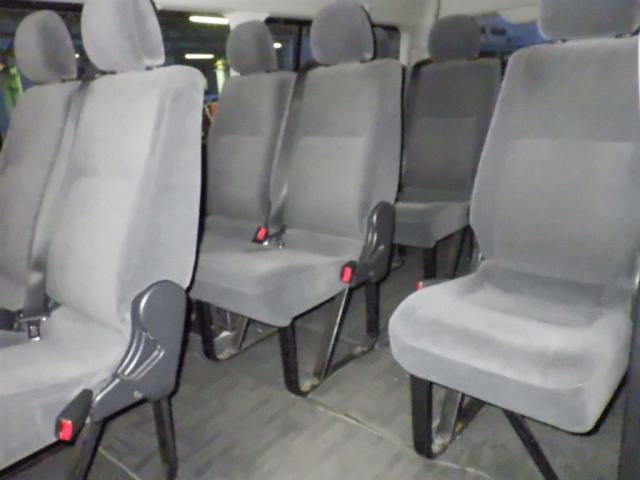 24095793_carP_l_4.jpg