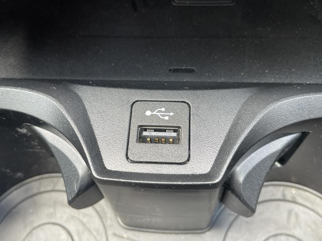25132877_carP_l_8.jpg