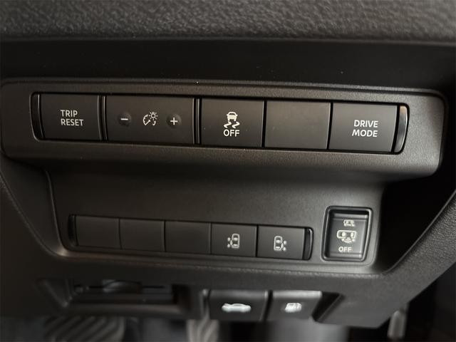 0705929A30261023W00909.jpg