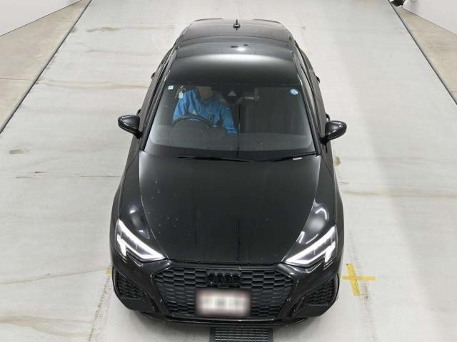26497139_carP_l_2.jpg