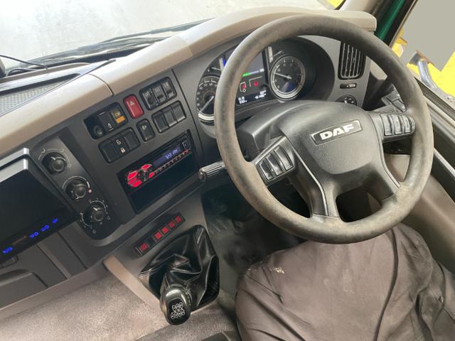 8da5dd736a74dfbc36e3f9d4adedbbab.jpeg