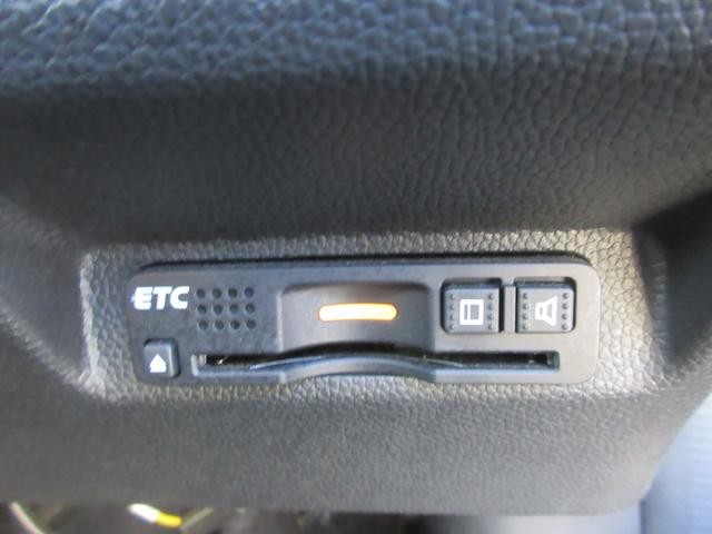 0541410A30261002W00211.jpg