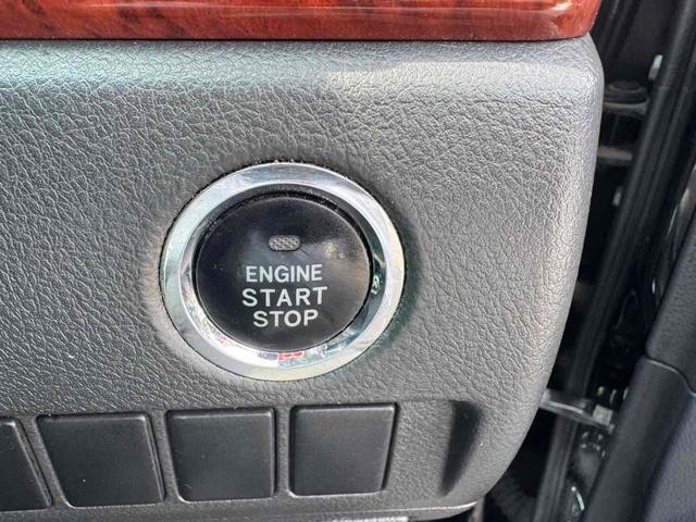 0500537A30260929W00110.jpg
