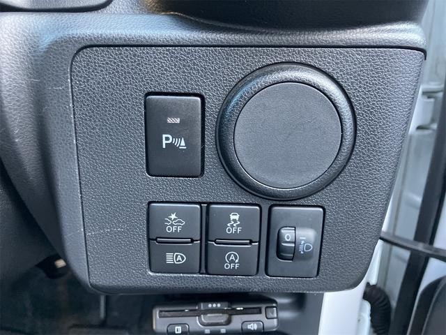 0230008A30261026W00107.jpg