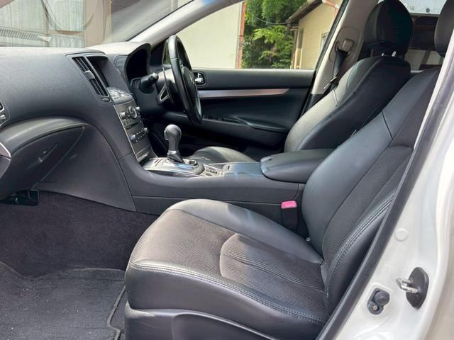 0510832A30260630W00110.jpg