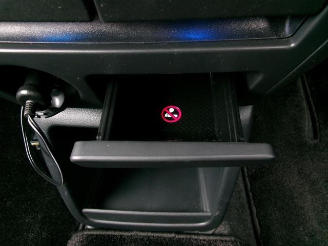 0803064A30260523W00211.jpg