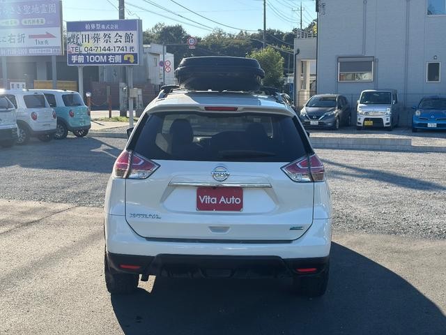 0704315A30261023W00911.jpg