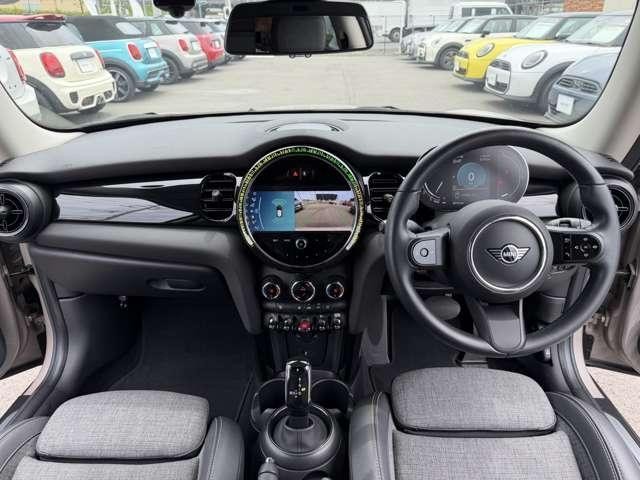 26426972_carP_l_16.jpg