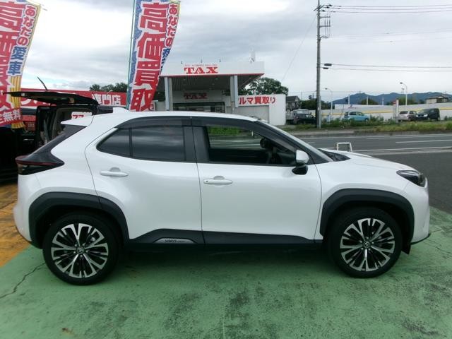 0402498A30260811W00206.jpg