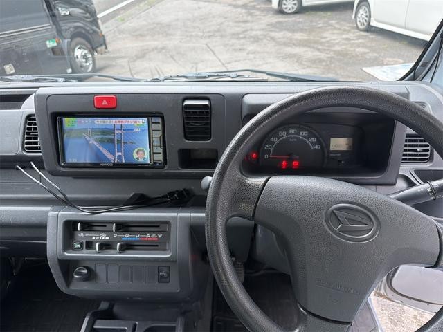 0173553A30260528W00114.jpg