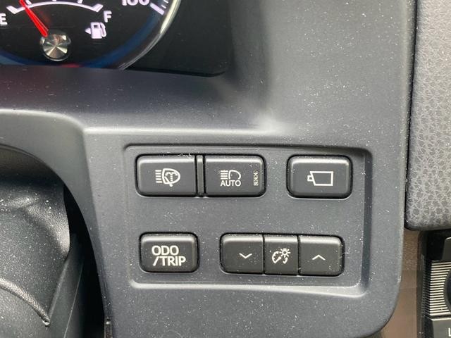 0704240A30261025W00104.jpg