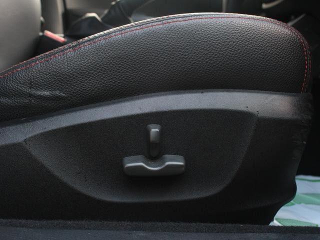 0520046A30260829W00409.jpg