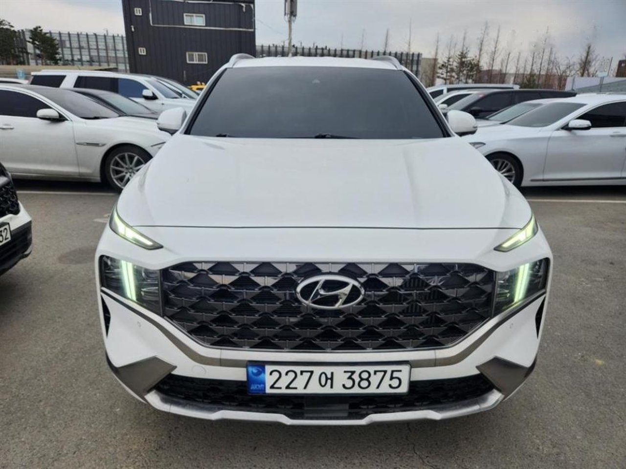 2023 Hyundai Santa, photo 1 of 1