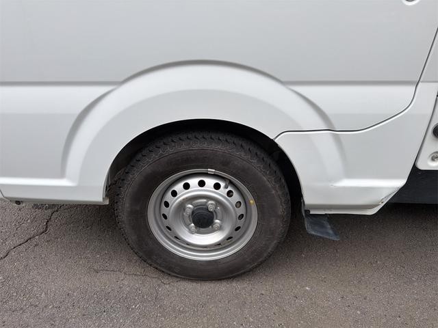 0173553A30260612W00118.jpg
