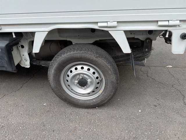 0173553A30260612W00119.jpg