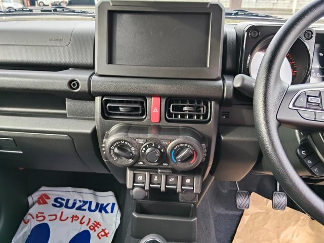 0401984A30260817W00202.jpg