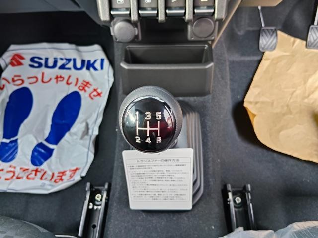 0401984A30260817W00206.jpg