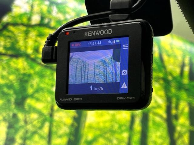 25612455_carP_l_10.jpg
