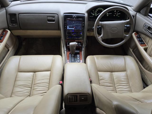 0221363A30260616W00118.jpg