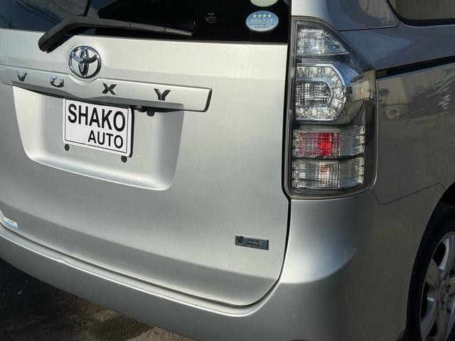 0403876A30260922W00216.jpg