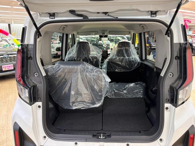 0303540A30260907W00112.jpg