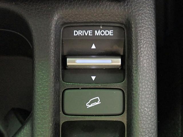 0201190A30260420W00215.jpg