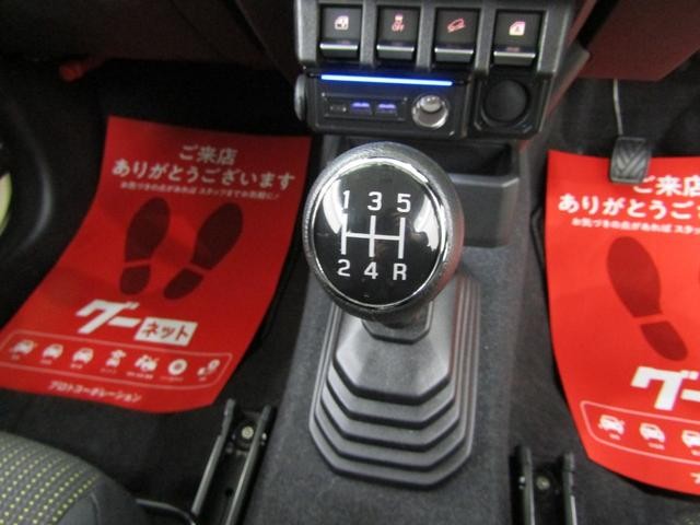 0701563A30260408W00215.jpg
