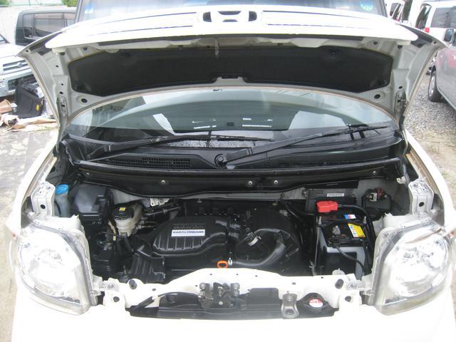 0208874A30260606W00215.jpg