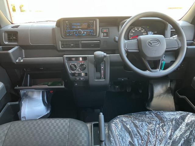 0500018A30260419W00115.jpg