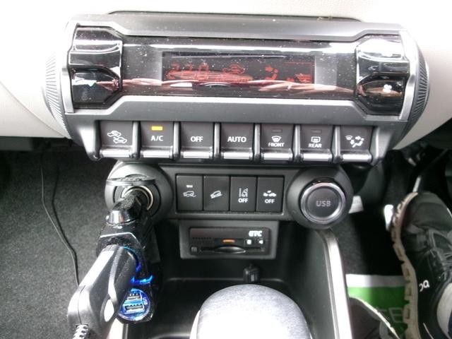 0900198A30261002W00215.jpg