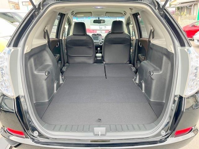 0508496A30261027W00215.jpg