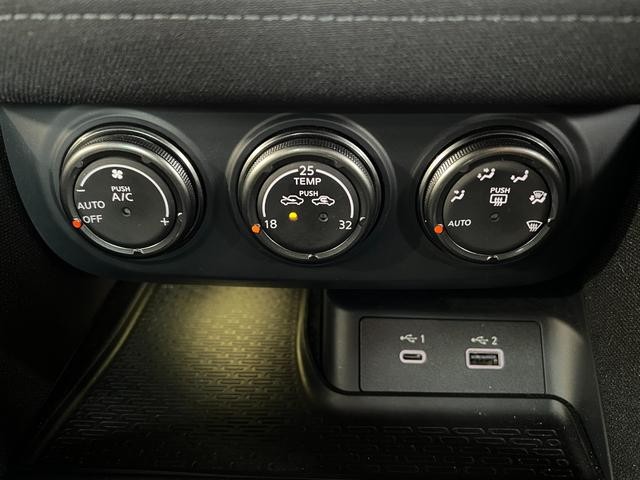0505027A30260816W00713.jpg