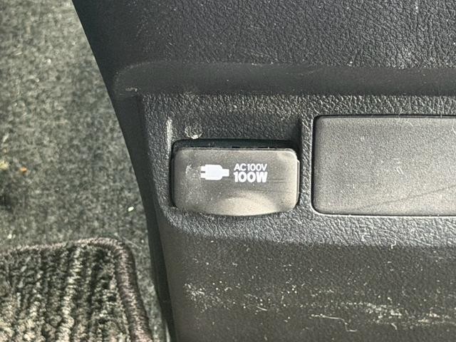 0500068A30260811W00118.jpg