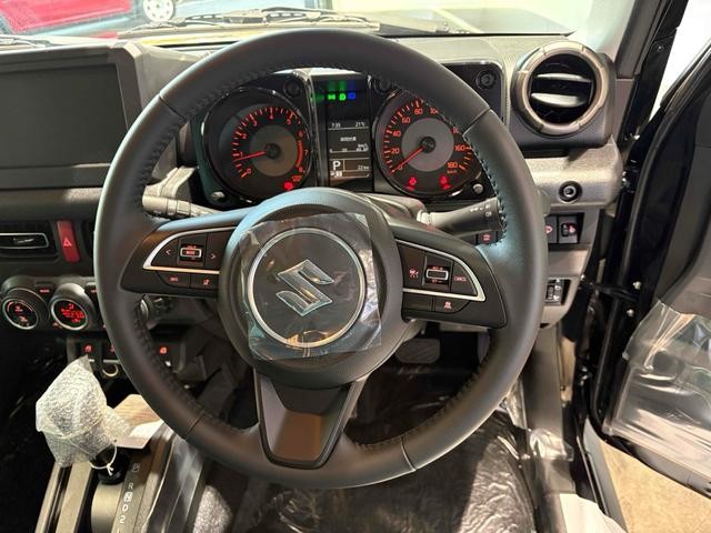 0701189A30261025W00702.jpg